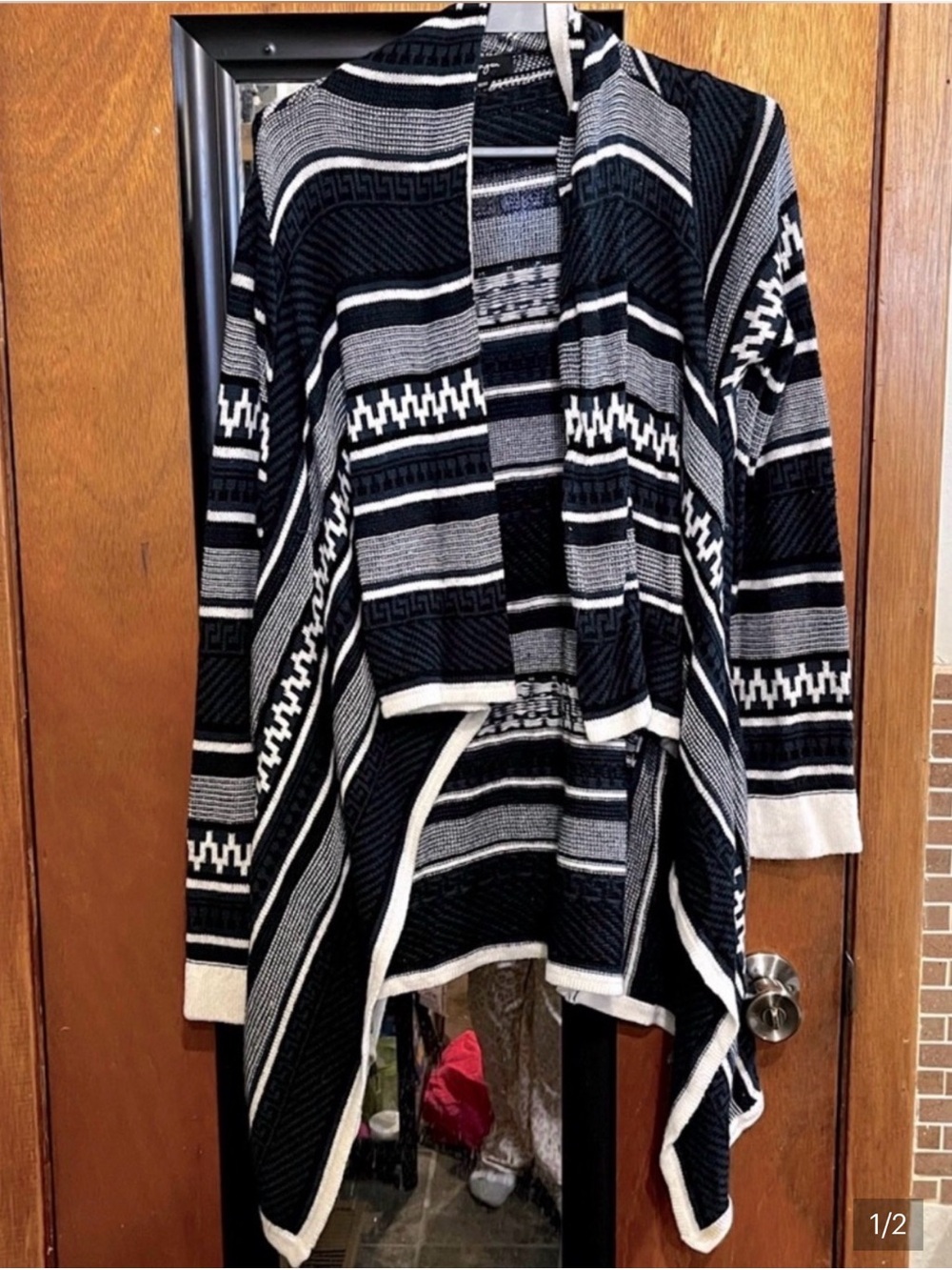 Lily Morgan blue and white geometric open-front waterfall cardigan size medium